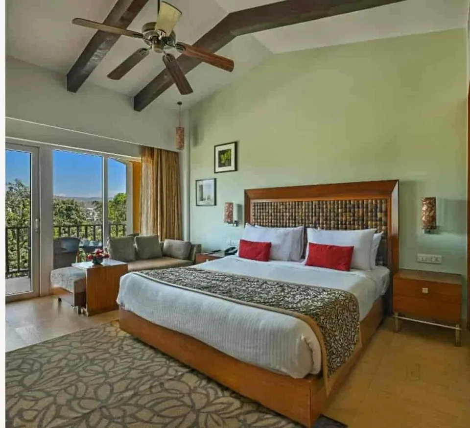 Super Deluxe Room at Niharika Bhawan Katra